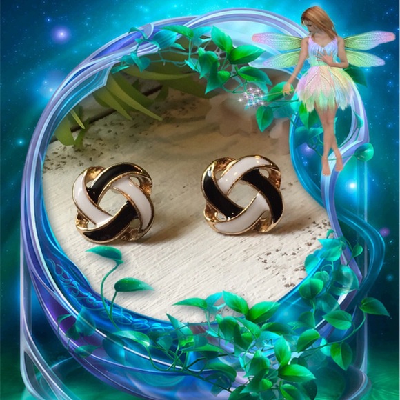 BLACK AND WHITE SWIRL EARRINGS (E5) - Picture 3 of 8